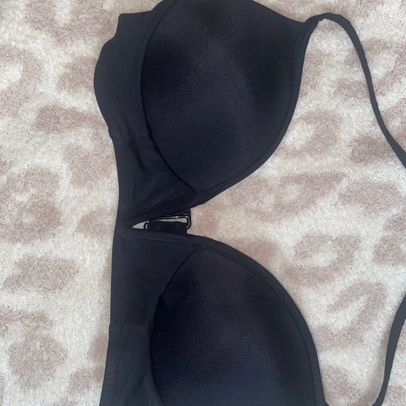 Black bikini top - Picture 2 of 5